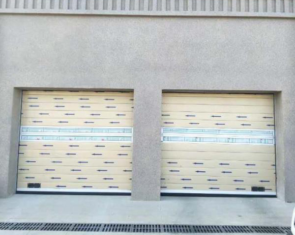 工业硬质快速门