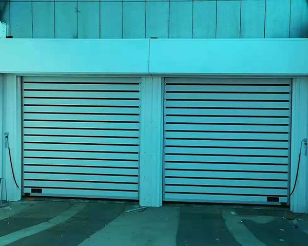 工业硬质快速门